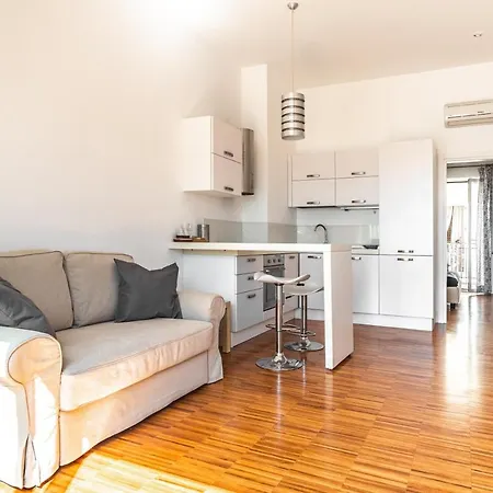 Sun Apartment
