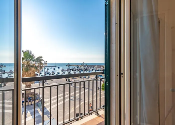 Sun Apartment Torre A Mare